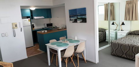 Surfers Beach Resort 2 - Darwin Holiday 13