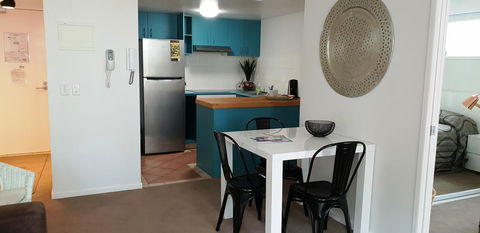 Surfers Beach Resort 2 - Darwin Holiday 3