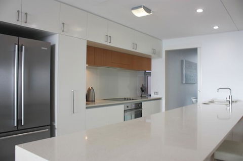 Private Seaview Apartment At Peninsula - Airlie Beach - Darwin Holiday 2