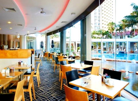 Deluxe King Room In Gold Tower - Darwin Holiday 7