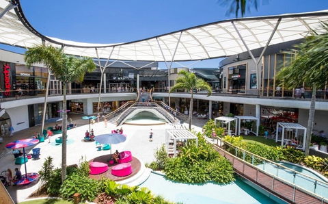 Deluxe King Room In Gold Tower - Darwin Holiday 14