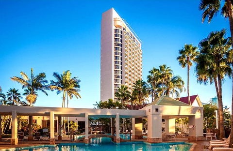 Deluxe King Room In Gold Tower - Darwin Holiday 12