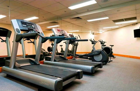 Deluxe King Room In Gold Tower - Darwin Holiday 5