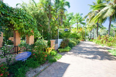 Martinique On Macrossan - Darwin Holiday 23