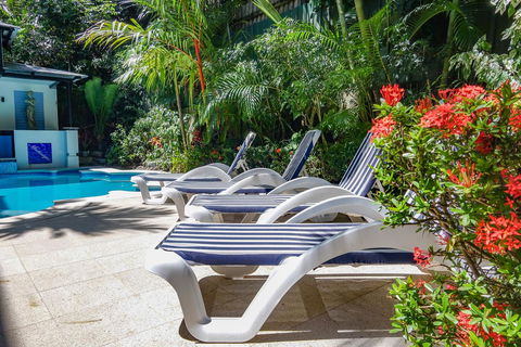 Martinique On Macrossan - Darwin Holiday 12