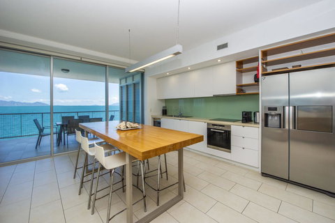 1 Bright Point Apartment 5301 - Darwin Holiday 11