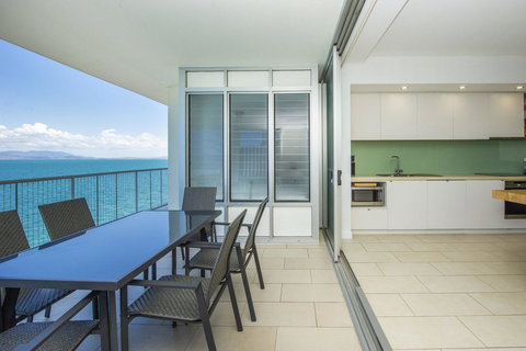 1 Bright Point Apartment 5301 - Darwin Holiday 9