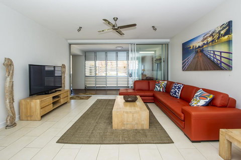 1 Bright Point Apartment 5301 - Darwin Holiday 6