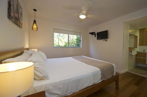 Maggies Beachfront Apartment 7 - Darwin Holiday 6