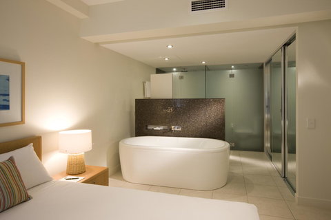 Peppers Blue On Blue - Darwin Holiday 15