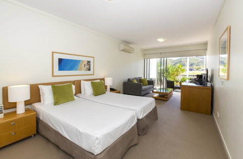 Peppers Blue On Blue - Darwin Holiday 17