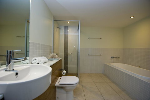 Blue On Blue Apartment 933 - Darwin Holiday 3