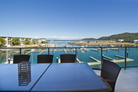 Blue On Blue Apartment 933 - Darwin Holiday 2