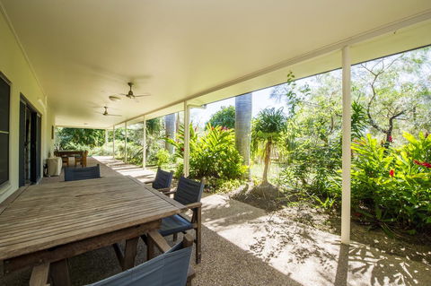 Magnetic Island Bed And Breakfast - Darwin Holiday 19