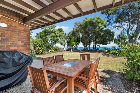 Bribie Beach House - Darwin Holiday 1