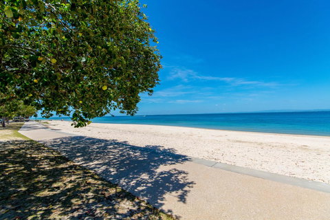 Lowset, Pet Friendly Cottage - Sunset Ave, Bongaree - Darwin Holiday 11