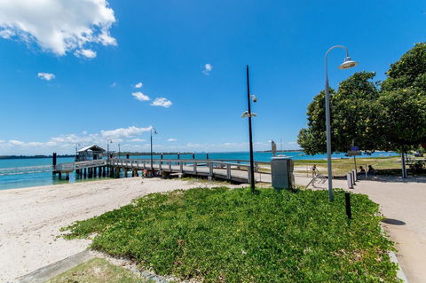 Pet Friendly Cottage In The Heart Of Bribie - Wirraway St, Bongaree - Darwin Holiday 18