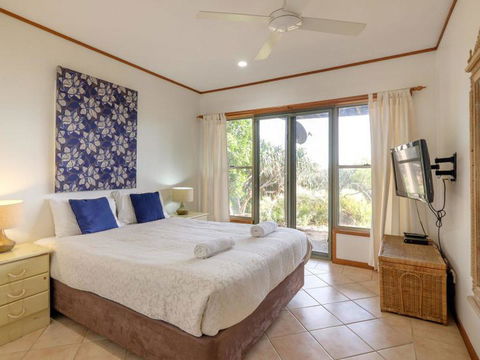 Claytons 1 By Discover Stradbroke - Darwin Holiday 4