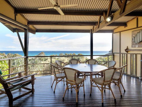 Claytons 1 By Discover Stradbroke - Darwin Holiday 12