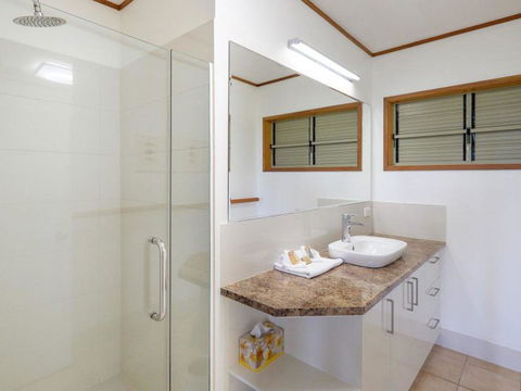 Claytons 1 By Discover Stradbroke - Darwin Holiday 19