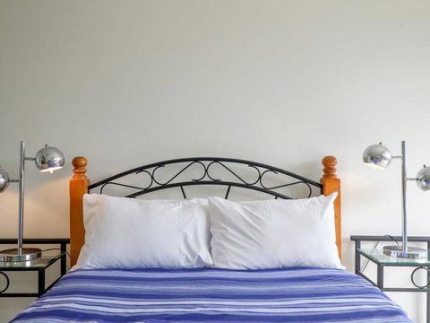 Mooloomba Five - Darwin Holiday 17