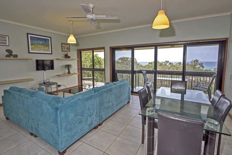 Anchorage On Straddie - Darwin Holiday 8