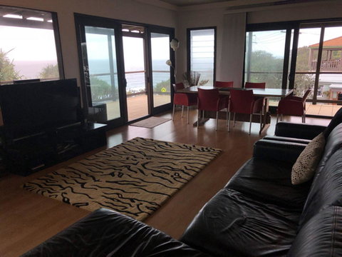 Tugtullum - Darwin Holiday 3