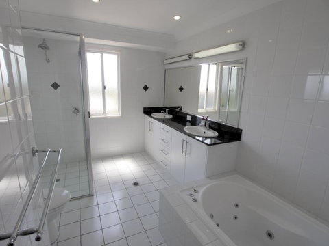 Blue Water Views 1 - Darwin Holiday 11