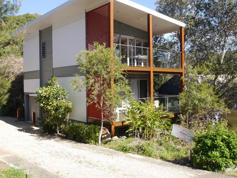 Allora 2 - Darwin Holiday 0