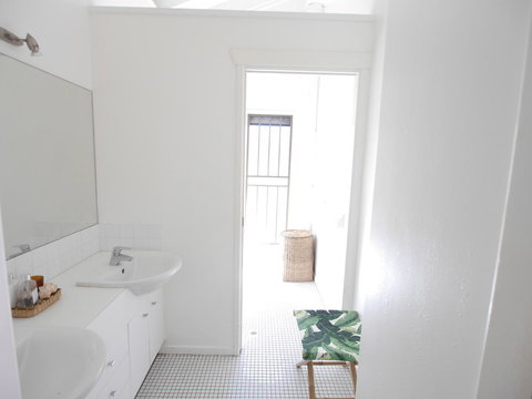 Annie's White House - Darwin Holiday 31