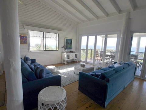 Annie's White House - Darwin Holiday 6