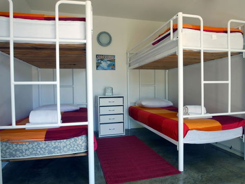 A AAA C-SHACK - Darwin Holiday 19