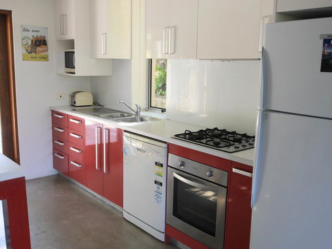 A AAA C-SHACK - Darwin Holiday 10