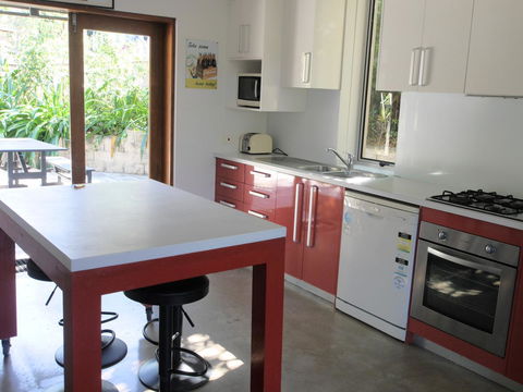 A AAA C-SHACK - Darwin Holiday 9