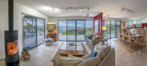 Porky Beach Retreat - King Island Escapes - Darwin Holiday 21