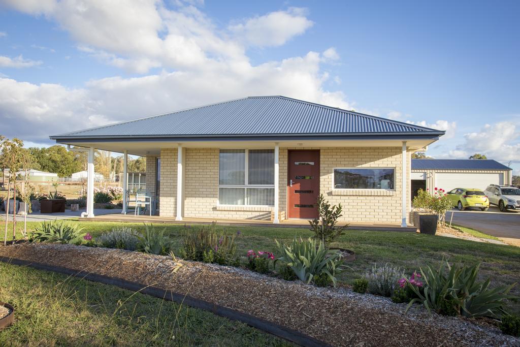 Borenore NSW Darwin Holiday