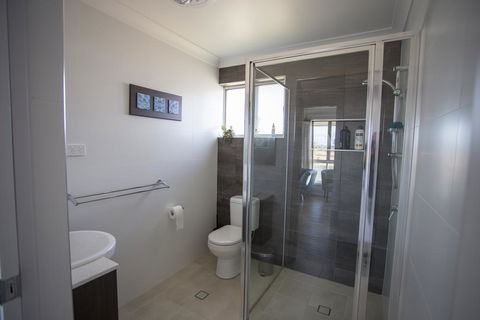 Gindanha - Darwin Holiday 3