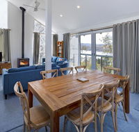 'Matilda' - Spacious  centrally located with great lake views - Darwin Holiday