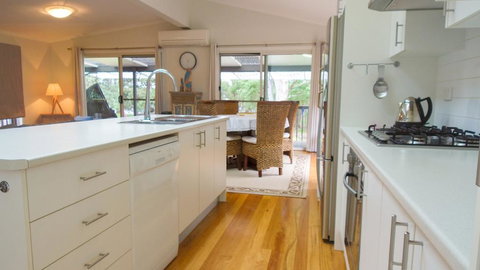 'RIVERSIDE RETREAT' 544 Ocean Drive, North Haven - Darwin Holiday 2