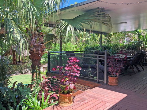 'Sandy Palms' 28 Moorooba Cr - Beautiful Home With Wifi, Air-con And Boat Parking - Darwin Holiday 0