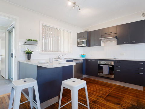 'Shoalz', 28 Rigney Street - Renovated Pet Friendly Cottage & Boat Parking - Darwin Holiday 3