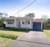 'Shoalz' 28 Rigney Street - Renovated Pet Friendly Cottage  Boat Parking - Darwin Holiday