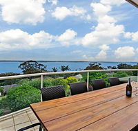 'The Bay' 25 Wallawa Rd - huge home with aircon spectacular views  chromecast - Darwin Holiday