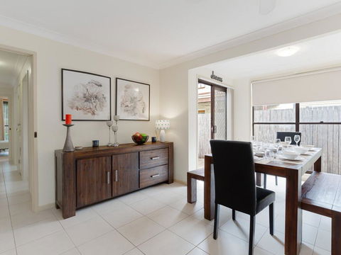 'Willows At The Bay' 111 Horace St - Large House With Aircon, WIFI And Boat Parking. - Darwin Holiday 2