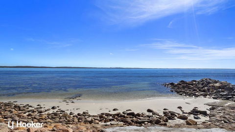 'Yacaaba' Beautiful Waterfront Location - Darwin Holiday 2