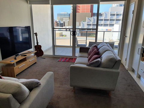(just Listed) Bolton St 1br 350m Walk To Newcastle Beach +++ Wifi End Eand - Darwin Holiday 1