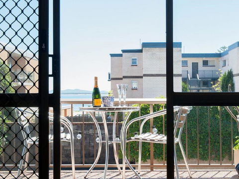 1 'BAHIA', 47 RONALD AVE - GREAT LOCATION WITH FILTERED WATER VIEWS - Darwin Holiday 0