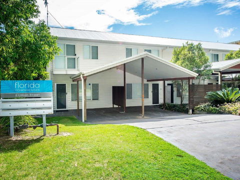 1 'Florida', 5 Lillian Street - 2 Min Walk To Beach, Shops & Restaurants - Darwin Holiday 0