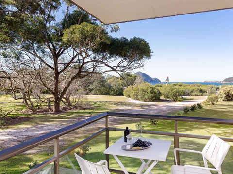 1 'Intrepid', 3 Intrepid Close - Amazing Views Of Shoal Bay, Only 100m From The Beach - Darwin Holiday 0