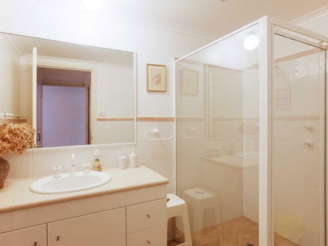 1 'Peninsula Waters', 2-4 Soldiers Point Road - Aircon, Pool & Massive Outdoor Area - Darwin Holiday 3